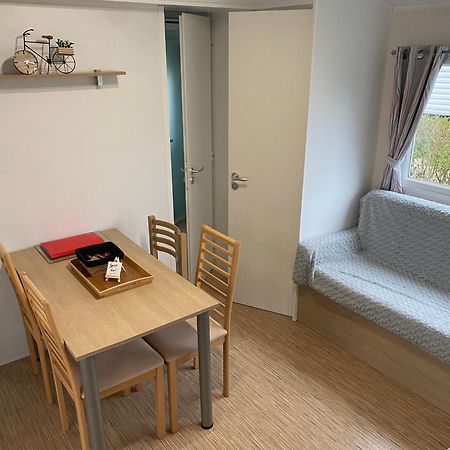 Mobil Home Tout Confort Ideal Pour 4 Personnes Dans Le Domaine De Dugny Camping 4 Etoiles, Proche De Blois, Du Zoo De Beauval Et Des Chateaux De La Loire Onzain Exteriér fotografie