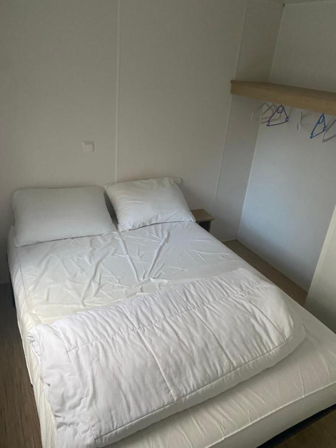 Mobil Home Tout Confort Ideal Pour 4 Personnes Dans Le Domaine De Dugny Camping 4 Etoiles, Proche De Blois, Du Zoo De Beauval Et Des Chateaux De La Loire Onzain Exteriér fotografie